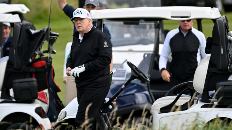 Trump e Von der Leyen concordam com tarifas de 15% para produtos europeus e grandes compras de energia