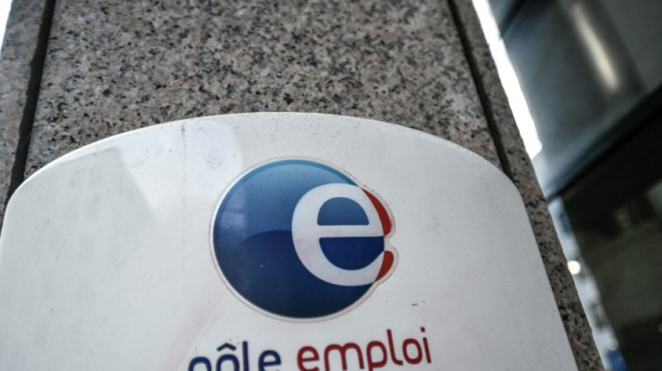 Le nombre de ch&ocirc;meurs en l&eacute;g&egrave;re baisse au 2e trimestre