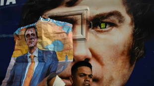 Argentina busca una salida en re&ntilde;idas presidenciales entre Massa y Milei