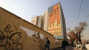 Manifestantes e policiais entram em confronto no Bazar de Teer&atilde;