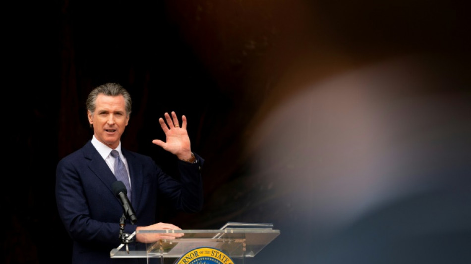 Estados liberales de EEUU mantendr&aacute;n restricciones a pesar de fallo de la Corte Suprema