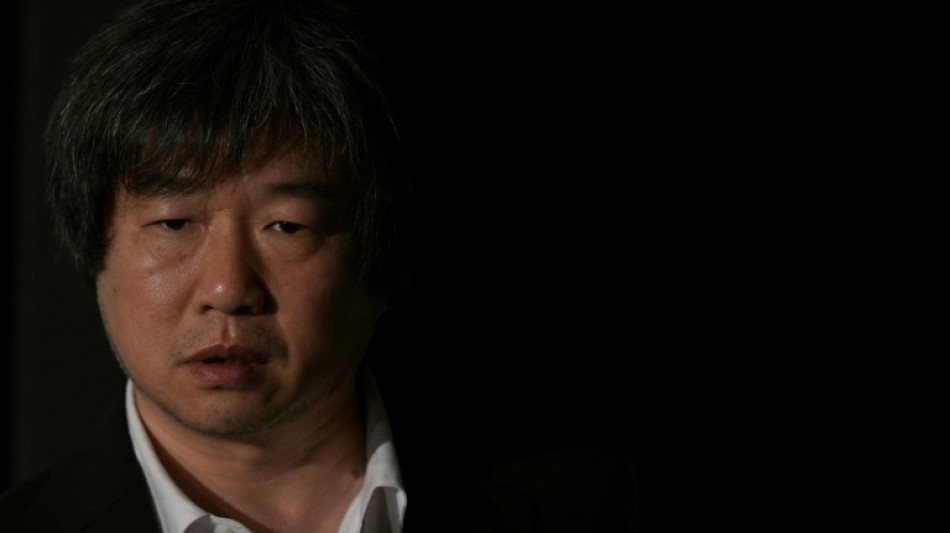 "La delaci&oacute;n est&aacute; convirti&eacute;ndose en el motor de la sociedad china", afirma el cineasta Wang Bing