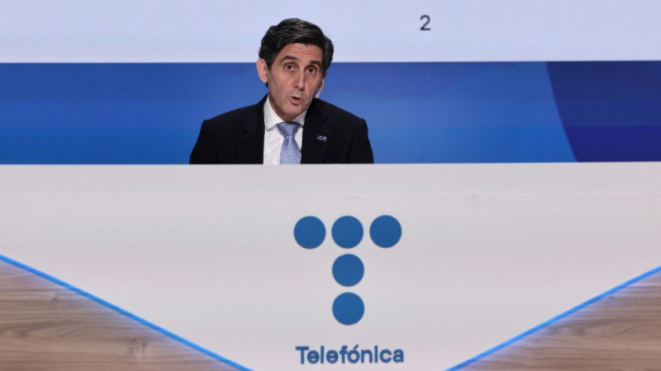El grupo bancario espa&ntilde;ol La Caixa eleva al 5% su parte en Telef&oacute;nica