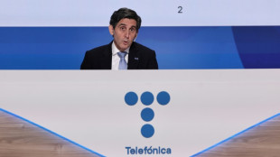 El grupo bancario espa&ntilde;ol La Caixa eleva al 5% su parte en Telef&oacute;nica