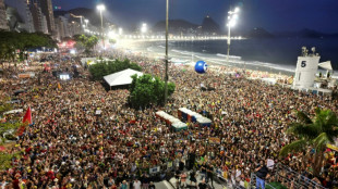 Após protestos, CCJ do Senado rejeita PEC da Blindagem