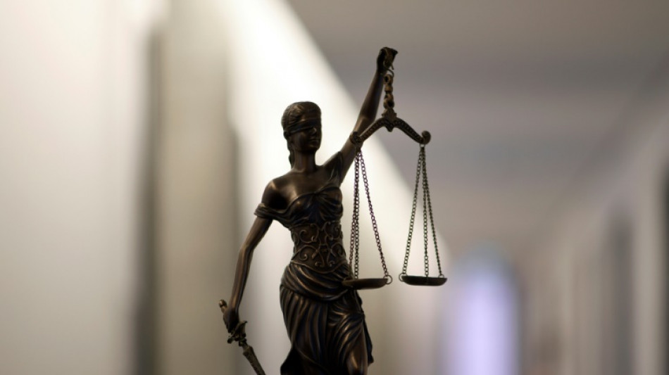 Falsche Narkose&auml;rztin in Kasseler Mordprozess zu lebenslanger Haft verurteilt