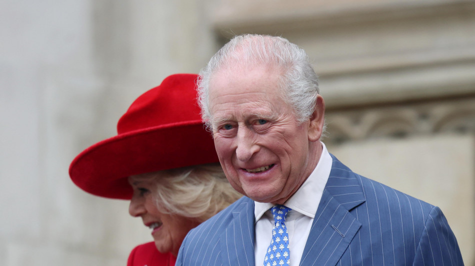 Re Carlo e Camilla atterrati a Washington, tra poco il te' con Trump